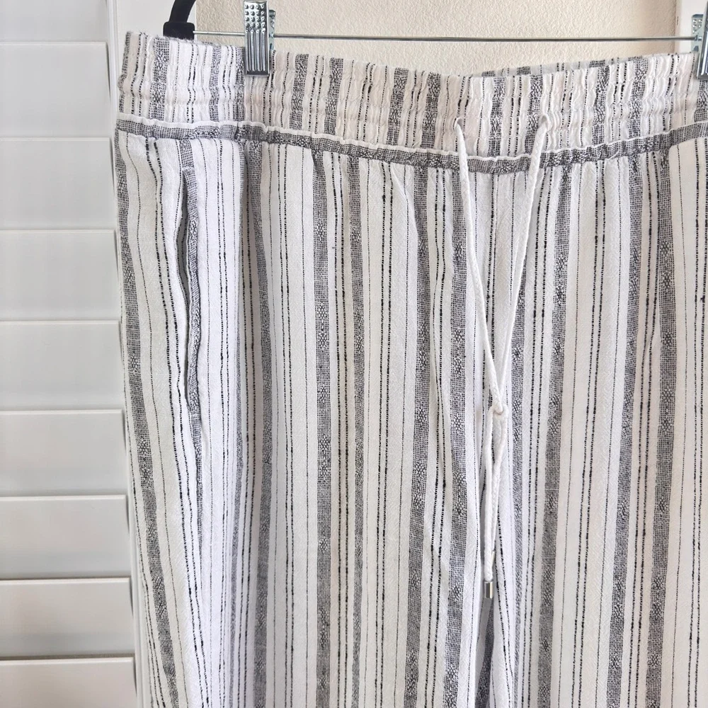 Time & True. Size XL, Striped Wide Leg Pants - Picture 5 of 8